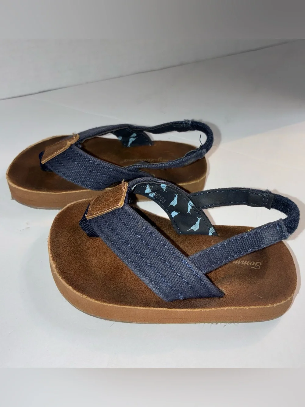 Tommy Bahama Blue Toddler Flip Flops Sandles Size 7